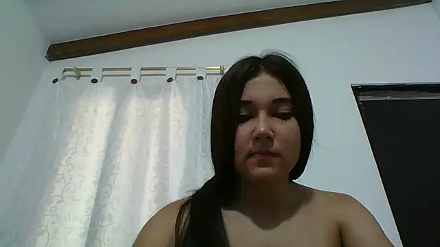 Snapshot of mia_cooper_24 chatting on January 2025 06:32:02 PM mia cooper 24 online show from January 2025 06:32:02 PM