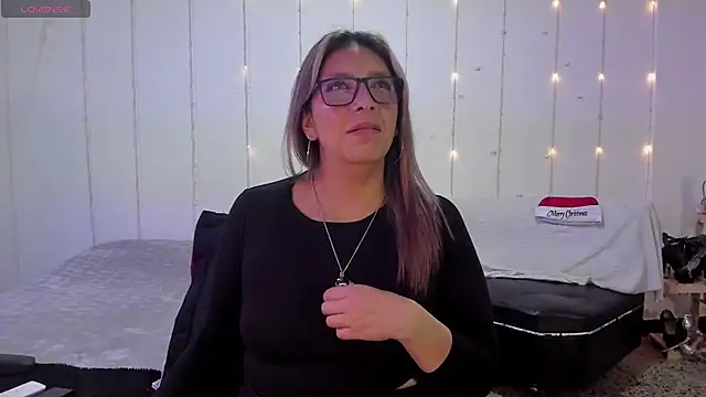 MichelleManson online show from December 2024 03:15:01 AM