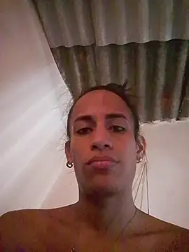 AlexaWarner online show from November 2025 04:07:02 PM