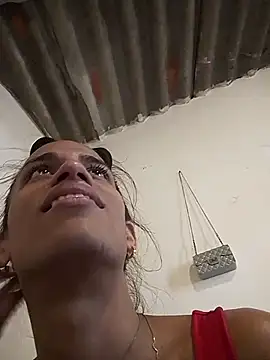 AlexaWarner online show from November 2025 07:57:01 PM