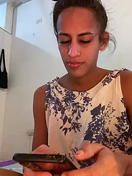 AlexaWarner online show from July 2026 07:32:02 PM