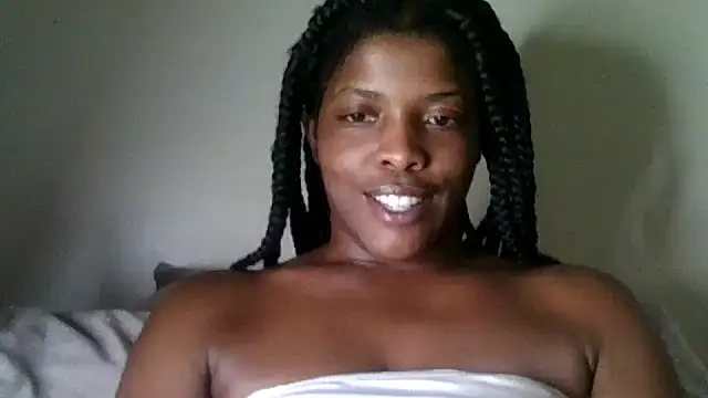 Snapshot of CaramelGoddessxoxo chatting on July 2026 04:40:01 AM CaramelGoddessxoxo online show from July 2026 04:40:01 AM