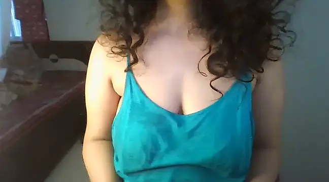 Snapshot of MakeMeCumAhh chatting on March 2025 12:34:01 PM MakeMeCumAhh online show from March 2025 12:34:01 PM