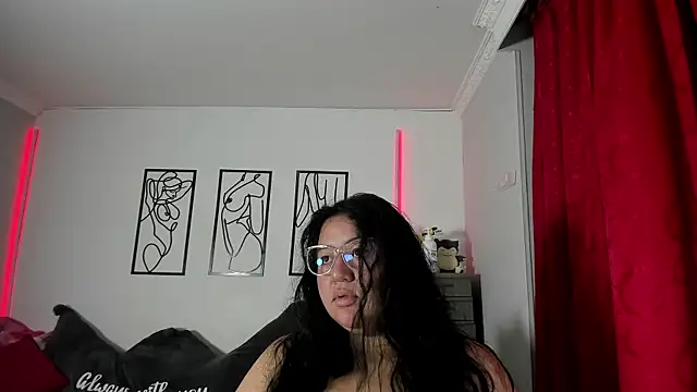 RubyPirsso18 online show from January 2026 07:30:01 PM