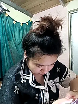 Thomgdee online show from April 2026 05:43:02 PM