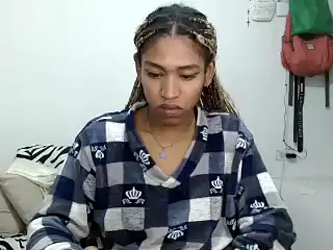 miriam775 online show from January 2026 01:35:02 PM