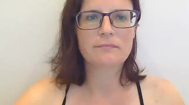 Snapshot of CrimsonMistress chatting on January 2025 06:16:02 AM CrimsonMistress online show from January 2025 06:16:02 AM