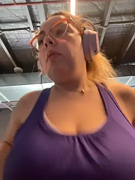 brooklynivy online show from October 2025 03:42:02 AM