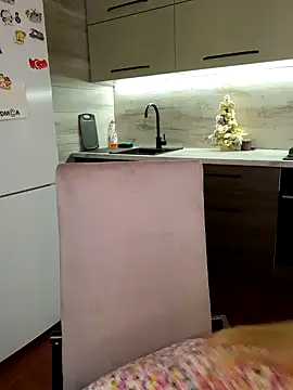 Snapshot of Cute_Hot_Alice chatting on January 2025 09:20:01 PM Cute Hot Alice online show from January 2025 09:20:01 PM