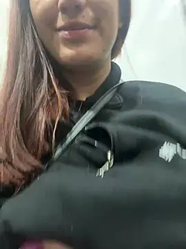  KarolSmith online show from February 2025 04:11:02 PM