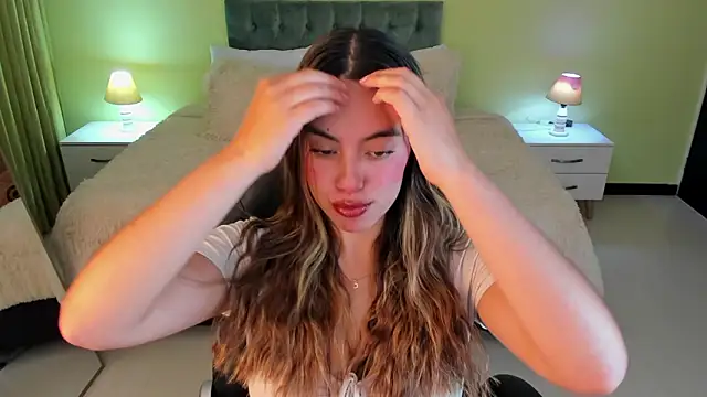  Charlotte evans 1 online show from February 2026 11:42:02 PM