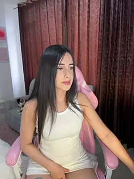 itsmadely online show from April 2026 08:44:01 PM