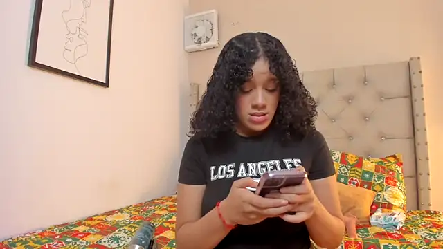 vanesasexyhot21 online show from November 2025 02:54:02 AM