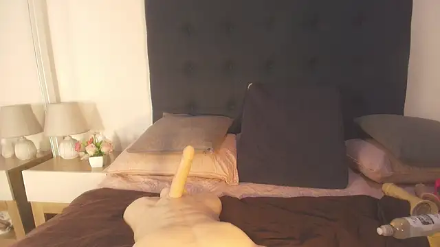 Evelonga 707 online show from March 2026 07:07:01 PM