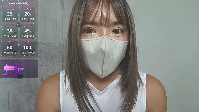 Snapshot of sara__xx__love chatting on September 2025 01:33:02 PM sara xx love online show from September 2025 01:33:02 PM