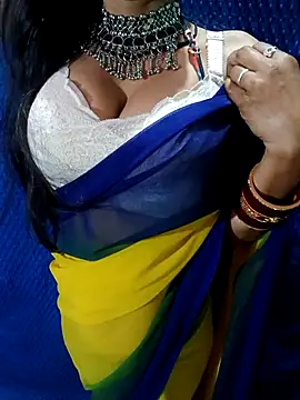 Snapshot of Savita_hotmom chatting on January 2026 05:49:02 PM Savita hotmom online show from January 2026 05:49:02 PM