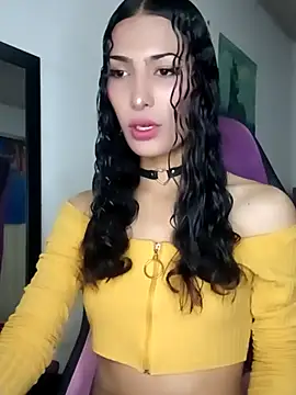 Lanna hott  online show from April 2026 06:54:02 PM