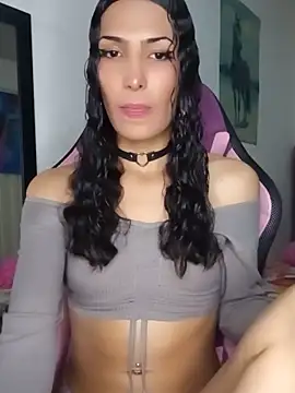Snapshot of Lanna_hott_ chatting on May 2026 07:45:02 PM Lanna hott online show from May 2026 07:45:02 PM