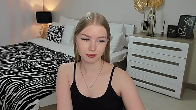 shy  lady online show from March 2025 12:27:02 AM