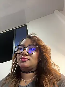 Snapshot of Lilithcaballero chatting on March 2025 02:17:02 AM Lilithcaballero online show from March 2025 02:17:02 AM