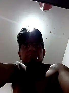 Snapshot of ale3J4a chatting on November 2025 07:40:01 AM ale3J4a online show from November 2025 07:40:01 AM