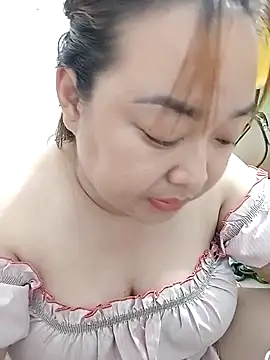 VyOanh2K online show from February 2026 09:00:02 PM