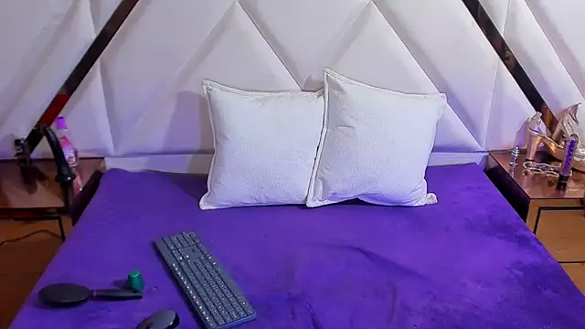 Aura love69 online show from March 2025 08:30:01 AM