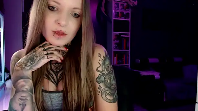 Snapshot of InesGold chatting on February 2025 06:30:02 PM InesGold online show from February 2025 06:30:02 PM