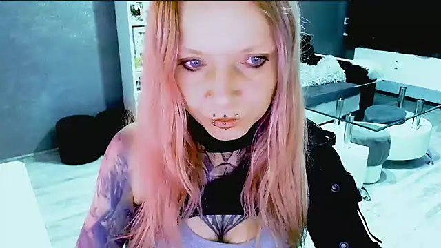 Snapshot of InesGold chatting on September 2025 07:08:02 AM InesGold online show from September 2025 07:08:02 AM