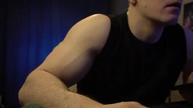 Snapshot of Bruno_Banani chatting on March 2026 04:35:01 PM Bruno Banani online show from March 2026 04:35:01 PM