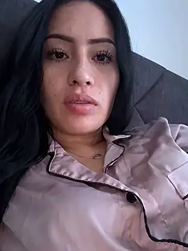 Snapshot of Sara_luna_ chatting on December 2024 01:27:02 PM Sara luna online show from December 2024 01:27:02 PM