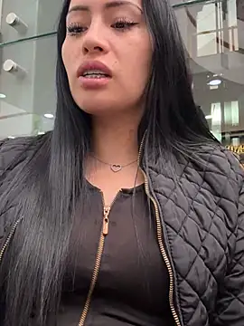 Snapshot of Sara_luna_ chatting on January 2025 04:02:02 PM Sara luna online show from January 2025 04:02:02 PM