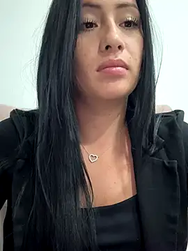 Snapshot of Sara_luna_ chatting on November 2025 01:14:02 AM Sara luna online show from November 2025 01:14:02 AM