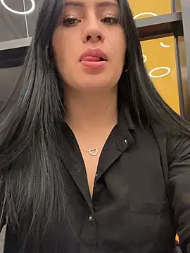 Snapshot of Sara_luna_ chatting on July 2026 12:05:01 AM Sara luna online show from July 2026 12:05:01 AM