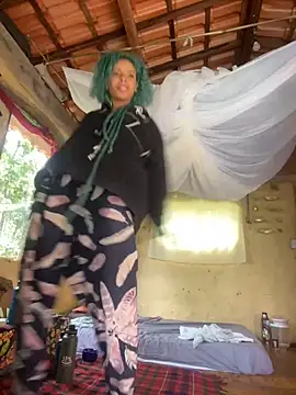 sammoura01 online show from December 2025 12:03:02 PM