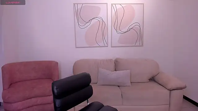 Snapshot of AbbyDalton chatting on October 2025 11:44:02 AM AbbyDalton online show from October 2025 11:44:02 AM