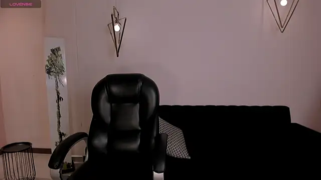 Snapshot of AbbyDalton chatting on November 2025 06:50:02 PM AbbyDalton online show from November 2025 06:50:02 PM