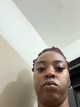 Snapshot of CiaraEbony chatting on June 2026 11:58:01 PM CiaraEbony online show from June 2026 11:58:01 PM
