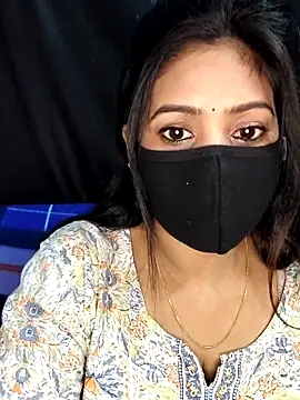 Monalisha G online show from April 2026 05:33:01 PM