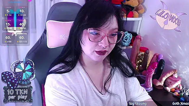 LiloMoon69 online show from December 2025 02:13:01 PM