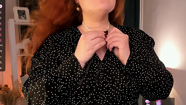 Lana Bananass online show from June 2026 12:32:01 PM
