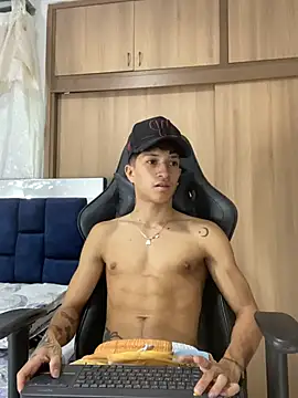  CamiloBass online show from February 2026 01:04:02 AM