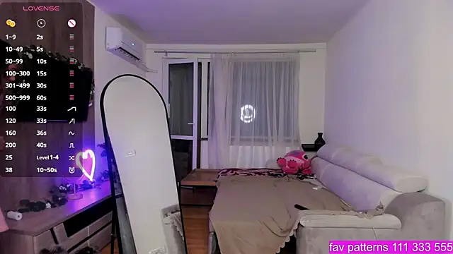 Snapshot of GabrielaLove_ chatting on November 2025 08:53:01 PM GabrielaLove online show from November 2025 08:53:01 PM