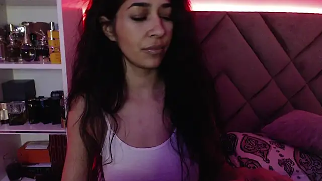 Snapshot of karmen24K chatting on March 2025 12:17:02 AM karmen24K online show from March 2025 12:17:02 AM