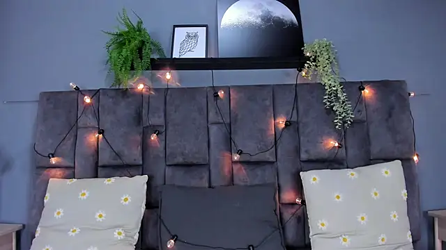 EngelStone online show from December 2025 07:42:02 PM