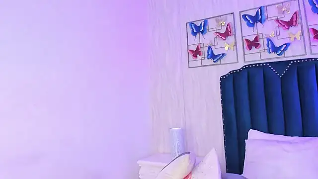 Snapshot of samara_warren chatting on December 2024 11:54:01 AM samara warren online show from December 2024 11:54:01 AM