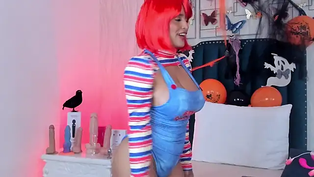 Snapshot of samara_warren chatting on October 2025 12:06:01 PM samara warren online show from October 2025 12:06:01 PM