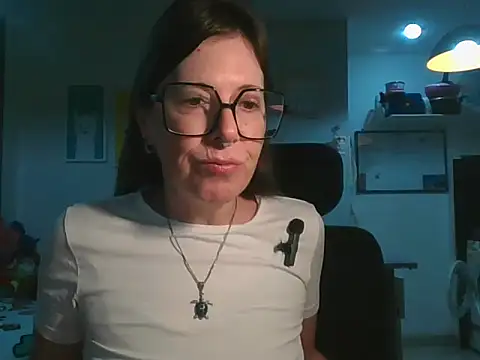Snapshot of Calentandote chatting on June 2026 10:40:02 AM Calentandote online show from June 2026 10:40:02 AM