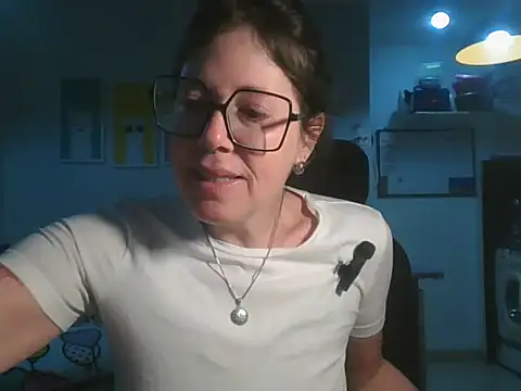 Snapshot of Calentandote chatting on July 2026 11:24:01 AM Calentandote online show from July 2026 11:24:01 AM