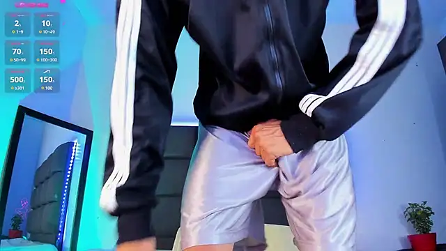 Snapshot of steven_hott8 chatting on February 2025 03:37:01 AM steven hott8 online show from February 2025 03:37:01 AM